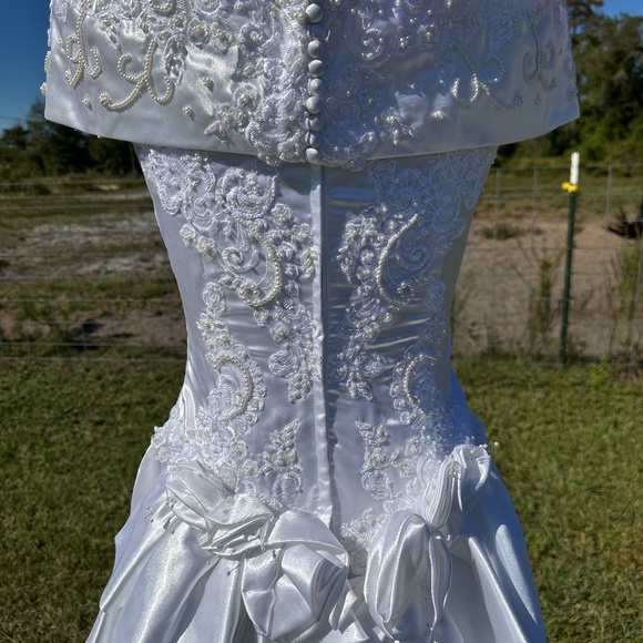 VINTAGE 1990s Mori Lee Wedding Dress Beaded Pearl Off Shoulder Bow 9' Train - S - Picture 5 of 16